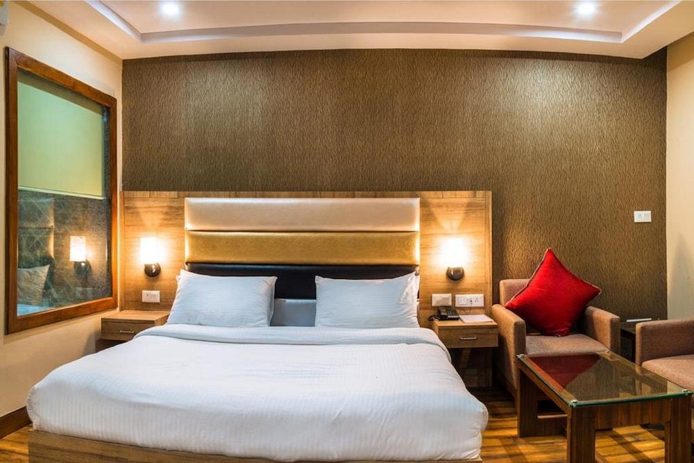 Hotel Inclover-A Peaceful Retreat Dharamshala Bagian luar foto