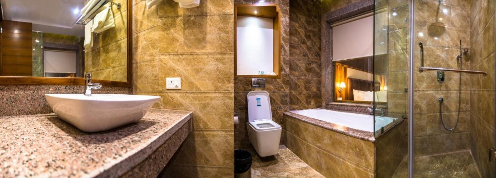 Hotel Inclover-A Peaceful Retreat Dharamshala Bagian luar foto